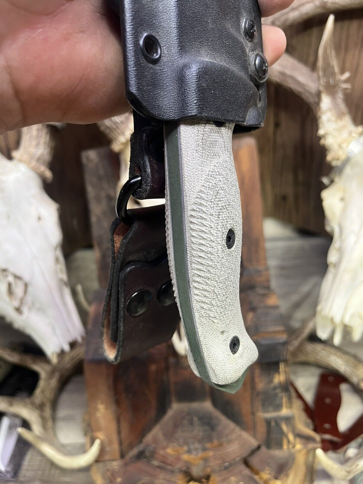 Esee: 5 & 6 - Canvas Micarta w/Gray G10 Liners