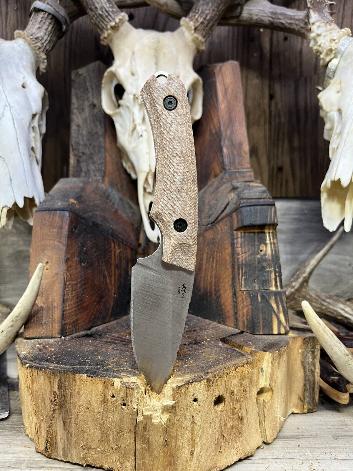 Buck Knives: 664 Alpha Hunter Pro - Canvas Micarta